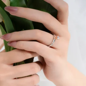 Nhẫn cầu hôn Vàng 14K đá Moissanite (Copy)